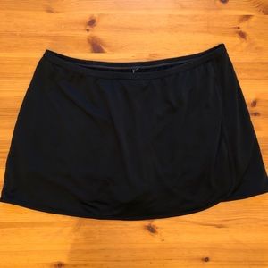 TYR swim skirt